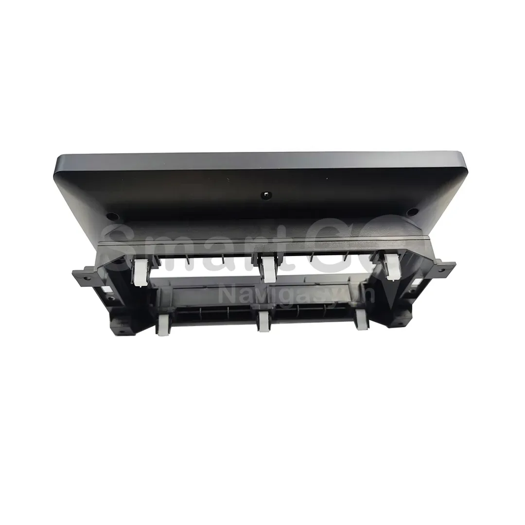 Chrysler 300 C 10 İnç 2009-2010 Multimedya Çerçevesi