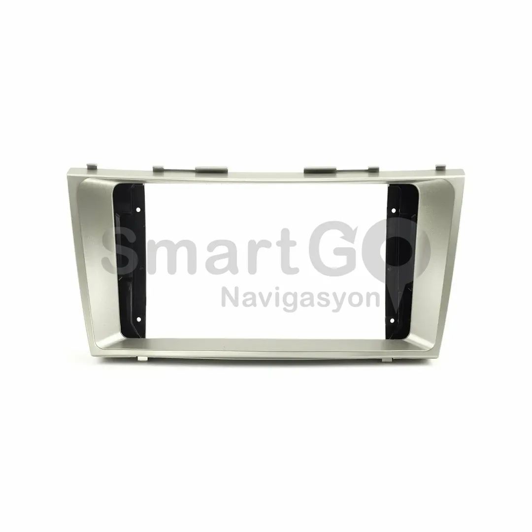 Toyota Camry 9 İnç 2007-2012 Multimedya Çerçevesi