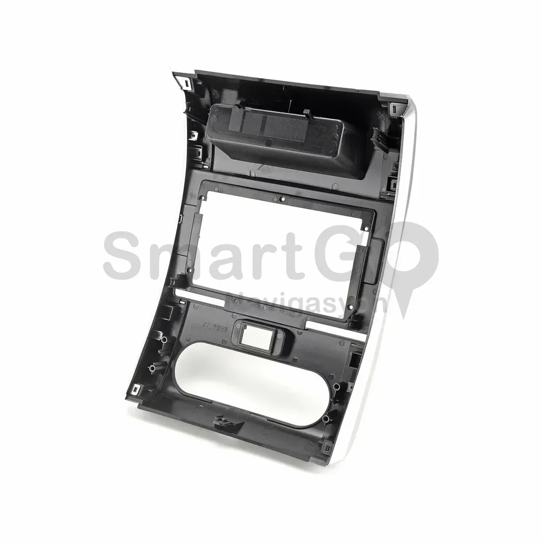 Nissan X-Trail 10 İnç 2008-2013 Multimedya Çerçevesi