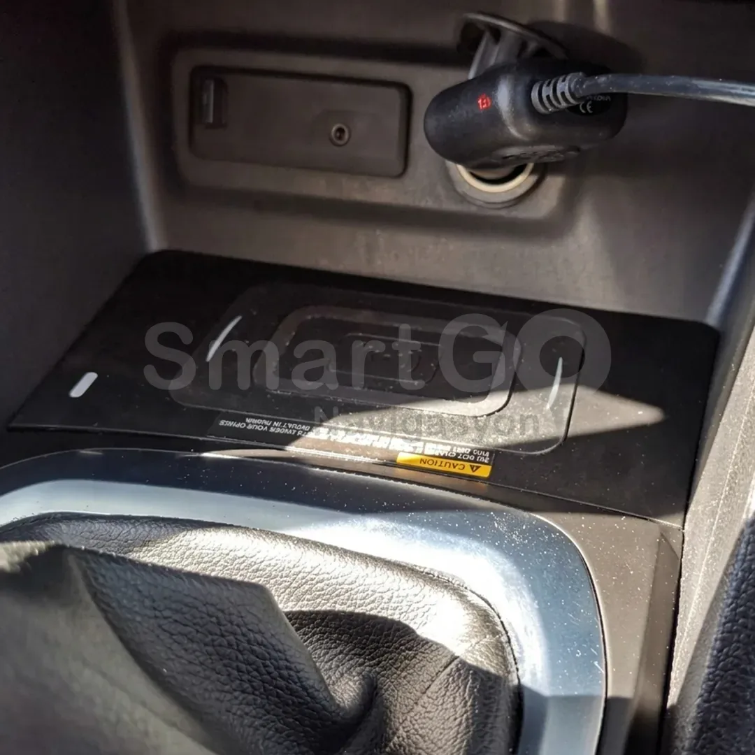 Renault Megane 4 Kablosuz Hızlı Şarj Ünitesi